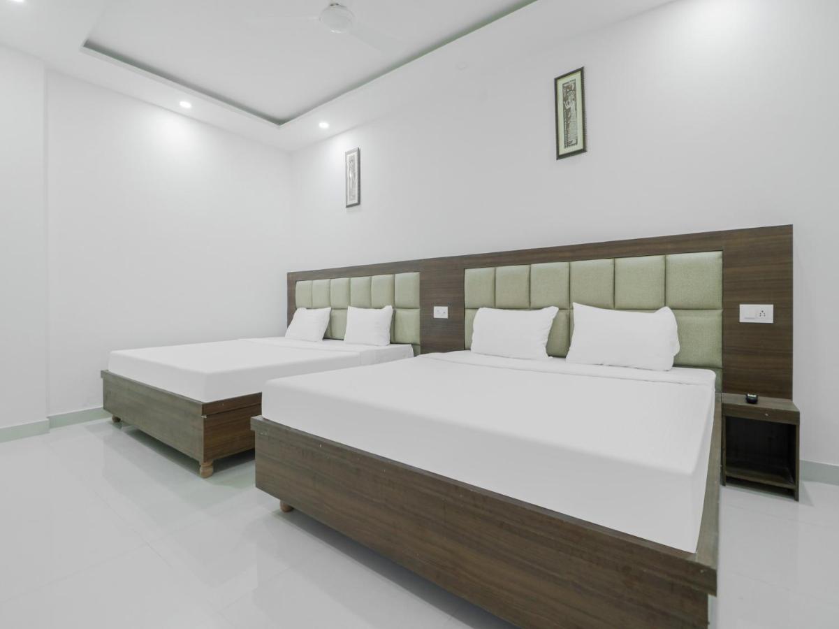 Oyo Townhouse 853 Hotel The Royal Aroma Haridwar Bagian luar foto