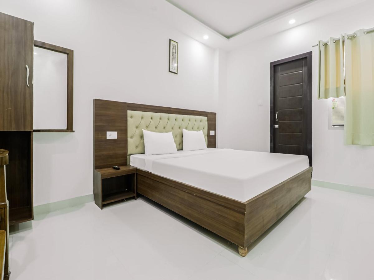 Oyo Townhouse 853 Hotel The Royal Aroma Haridwar Bagian luar foto